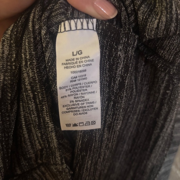 DYNAMITE, spacedye long sleeve wrap crop top - Picture 4 of 4